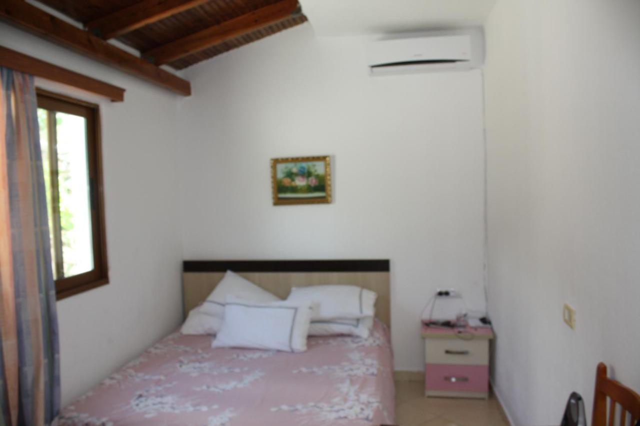 Guesthouse Benardo Saranda Dış mekan fotoğraf