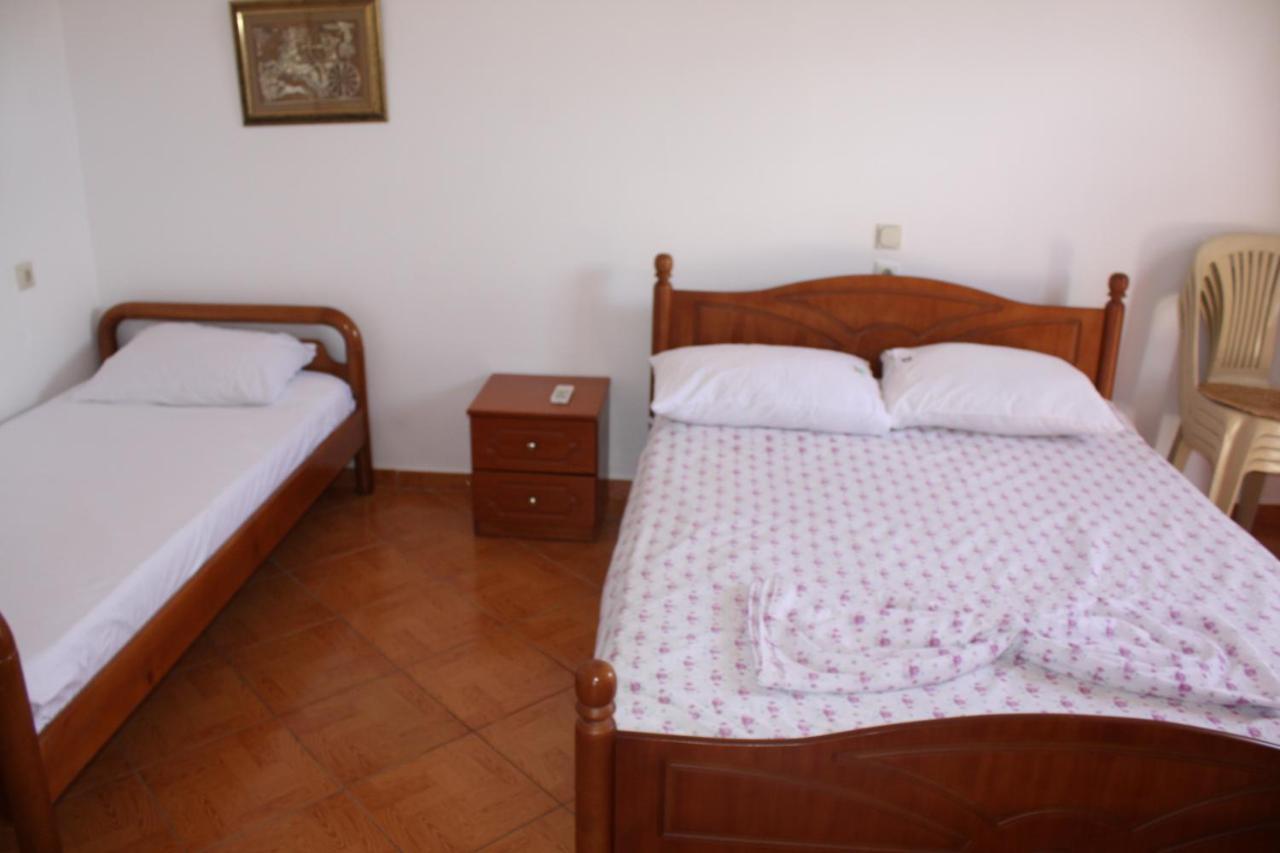Guesthouse Benardo Saranda Dış mekan fotoğraf